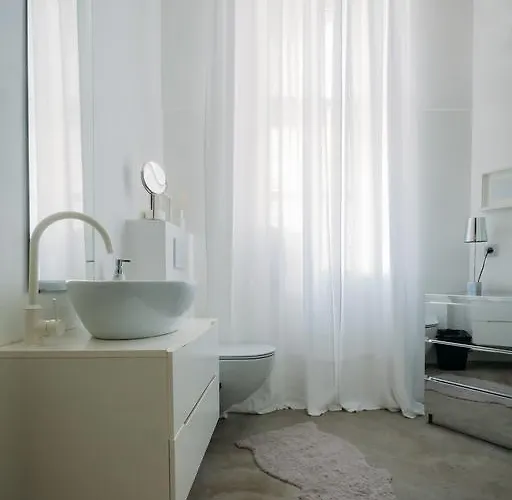 瓦尔萨比恩城市套房公寓 * 普拉